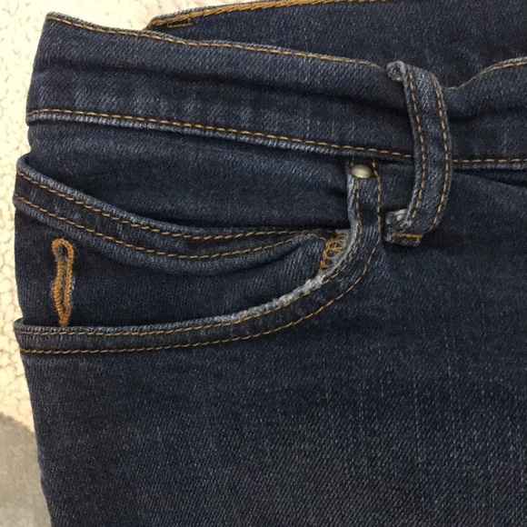 Woman’s Roxy shorts. Size 11 - Picture 4 of 6